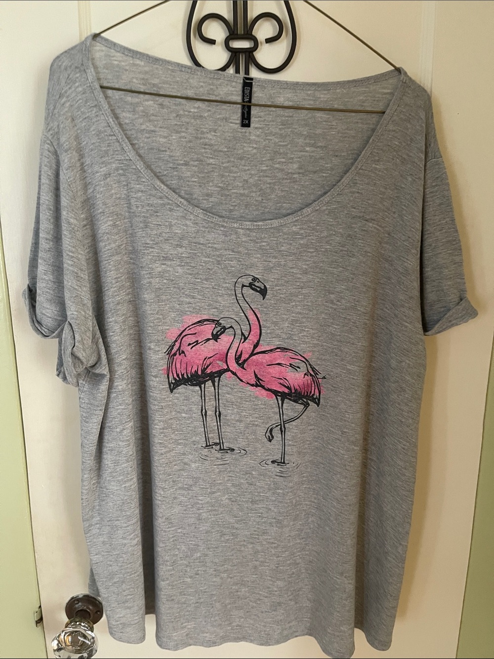 Women’s Plus Size Grey Scoop Neck Tee with Pink Flamingo Print